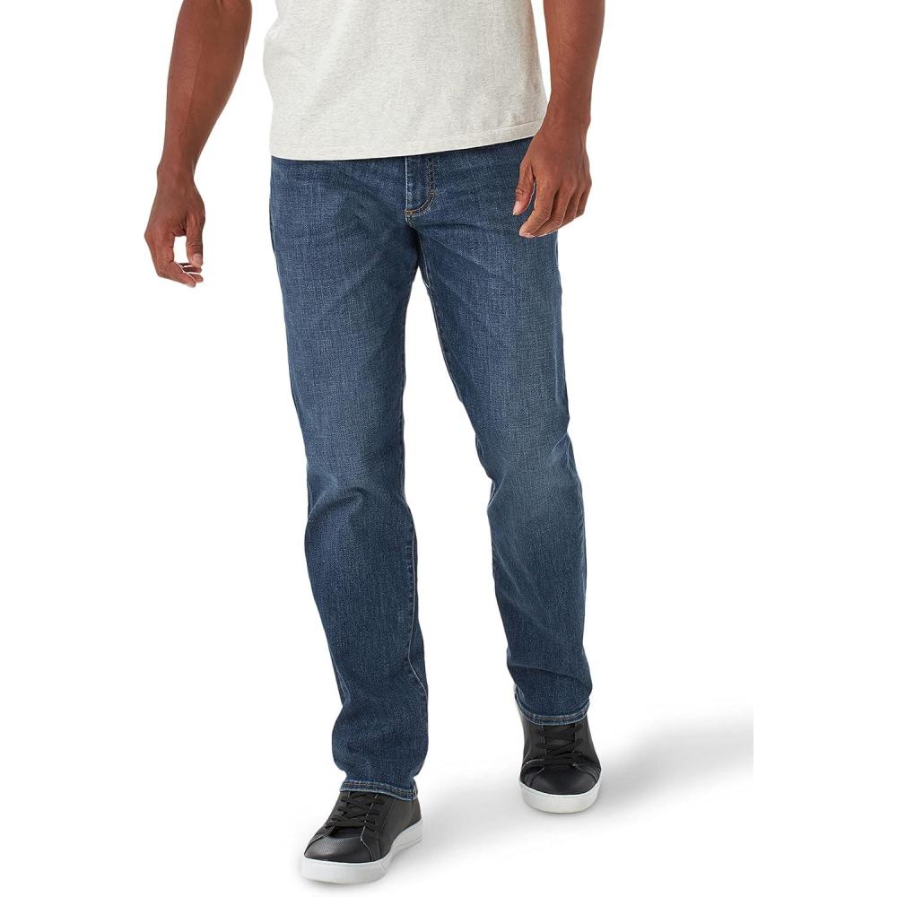 imageLee mens Extreme Motion Straight Taper JeanTokyo