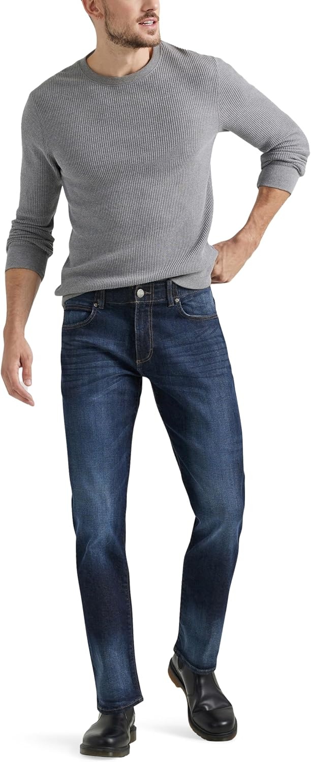 image:imageLee Mens Extreme Motion Straight Taper JeanTrip