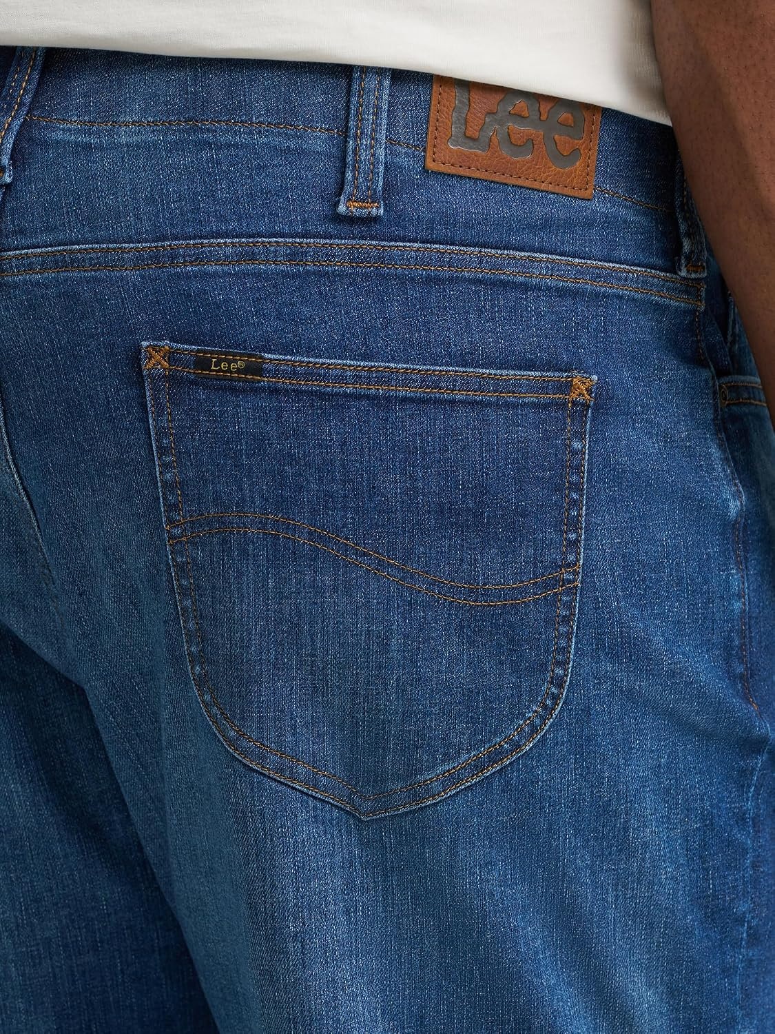 image:imageLee Mens Big amp Tall Extreme Motion Athletic Taper JeanEllos